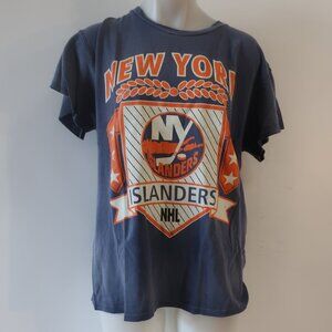NWT MadeWorn (Item-19) Faded Navy Orange NY Islanders Distressed T-Shirt Top L